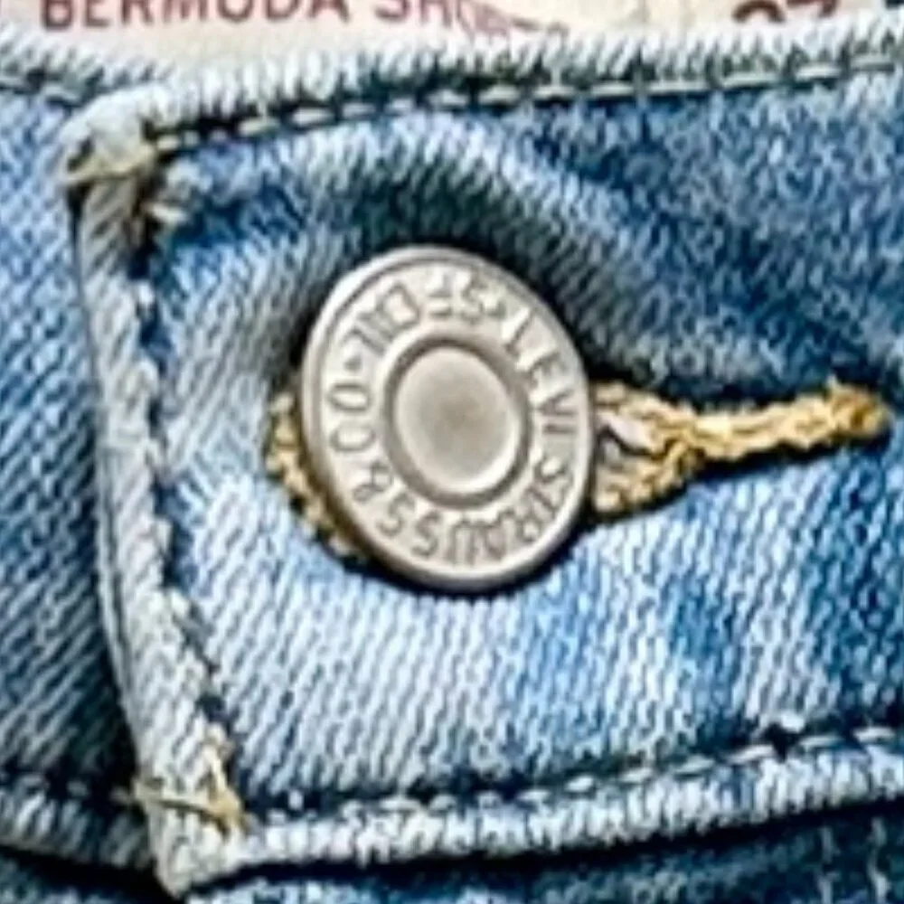 Levis elevate your